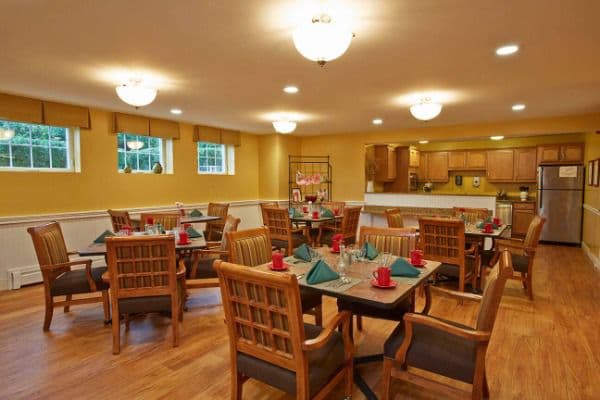 Benchmark Senior Living at Billerica Crossings - Gallery Image 5