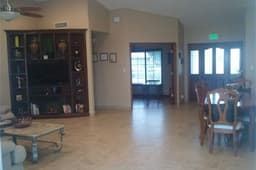 Hummingbird Grove Peoria - Gallery Image 2