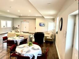 Evergreen Villas - Gallery Image 5