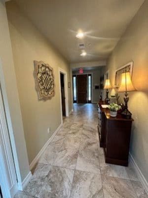 Crossroads Senior Living at Sunset Trail - Gallery Image 3