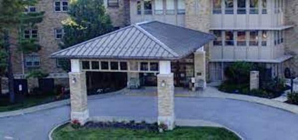 The Village Of St. Edward Fairlawn - Gallery Image 2
