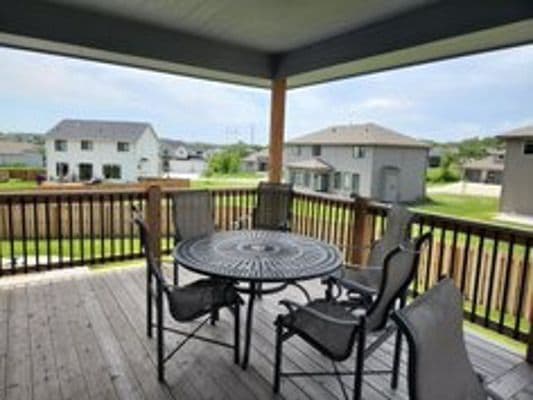 Garden View Manor - Gallery Image 2