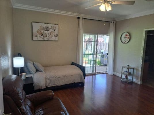 Domnita's Homecare - Gallery Image 4