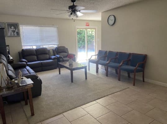 Sherry'S Rcfe Senior Living - Gallery Image 3