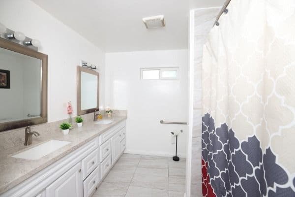 Renaissance Living Ii - Gallery Image 5