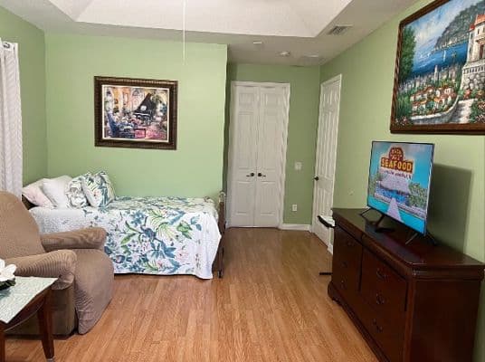 Senior Paradise - Gallery Image 6