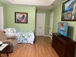 Senior Paradise - Gallery Image 6