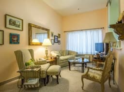 Carlton Senior Living Sacramento - Gallery Image 4