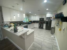 Royal Guest Home, Dennise Anderson - Gallery Image 4