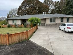Royal Guest Home, Dennise Anderson - Gallery Image 1