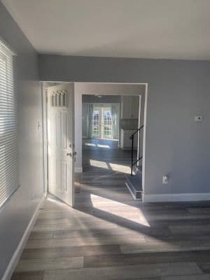 B Moore'S Home Away From Home 2 Llc