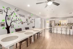 Sage House - Laurel I - Gallery Image 3