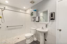 Sage House - Laurel Ii - Gallery Image 2