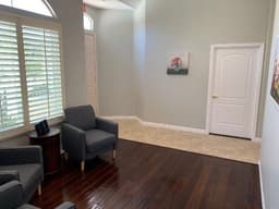 Elite Manor Amelia - Gallery Image 2