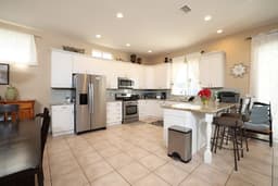 Golden Sunset Villa - Gallery Image 1