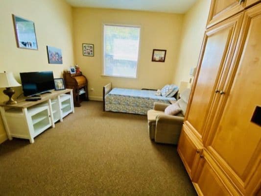 Sylvan Heights Care Home 1, Magdalena Pisica - Gallery Image 5