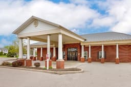 Lorain Estates Senior Living - Gallery Image 6