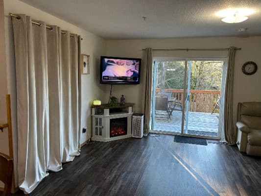 Affinity Elder Care Home, Erica Muresan, Rn - Gallery Image 6