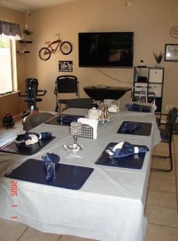 Red Mountain At Gateway - Gallery Image 4