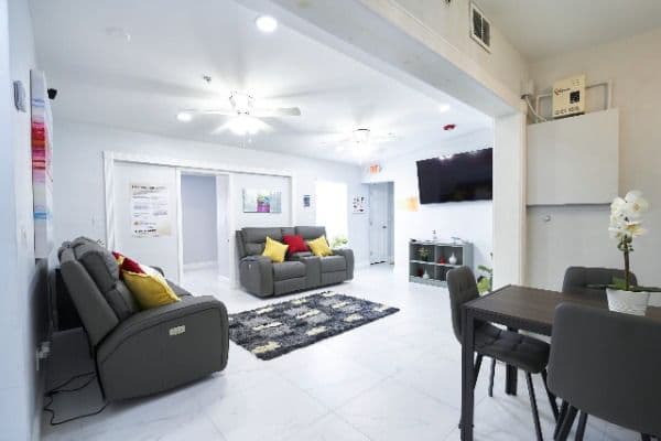 New Chapter Assisted Living - Gallery Image 6