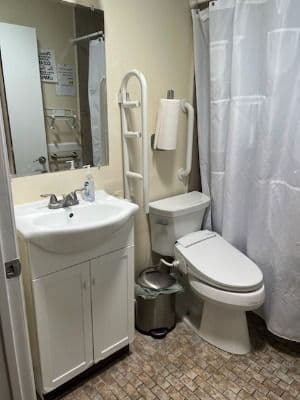 A Caring Heart Residence * - Gallery Image 4
