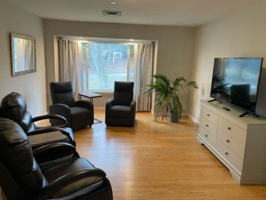 Amherst Retreat - Gallery Image 4