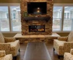 Maggie'S Place At Colonial Village - Gallery Image 3