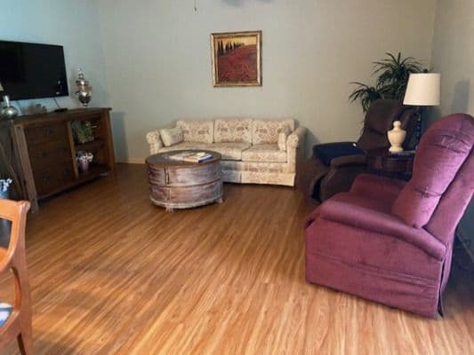 Crossroads Senior Living Magnolia - Gallery Image 6
