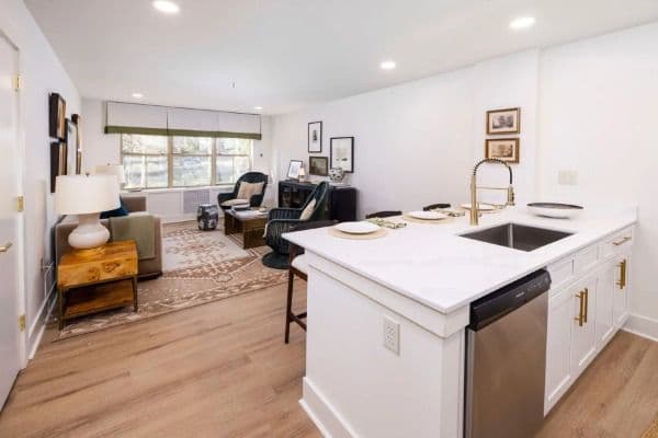 Clairmont Crest - Gallery Image 6