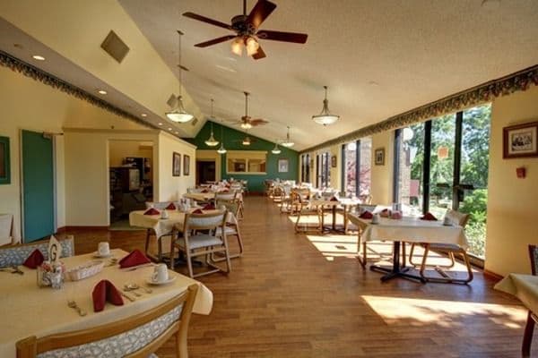 Hillside Terrace - Gallery Image 6