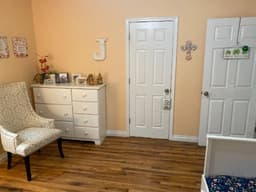 Mayfield Assisted Living & Care - Gallery Image 6