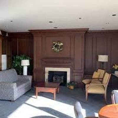 Plymouth Inn - Gallery Image 3