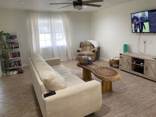 Caring For Lives Senior Living - Gallery Image 3