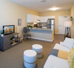 Danbury Mt Vernon - Gallery Image 3
