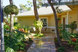 Sarah House At Old Tomoka Road - Gallery Image 1