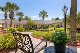 Grand Oaks Health And Rehabilitation Center - Gallery Image 2