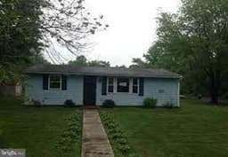 B Moore'S Home Away From Home 4 - Gallery Image 1