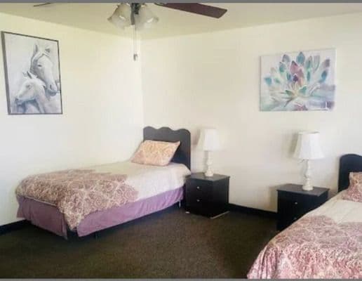 Braswell's Leisure Manor - Gallery Image 4