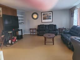Deluxe Assisted Living - Gallery Image 2