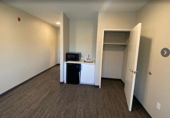 Three Peaks Assisted Living - Gallery Image 2