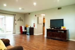 Bedford Residence Assisted Living II - Gallery Image 4