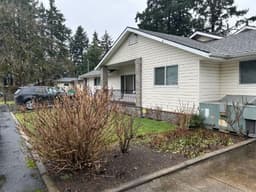 Mediatrix Home, Dennis Martija - Gallery Image 2