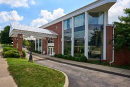 Country Club Retirement Campus - Gallery Image 5
