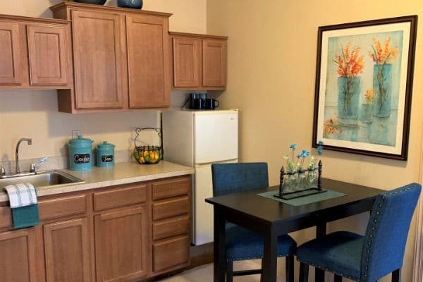 Country Club Retirement Campus - Gallery Image 6