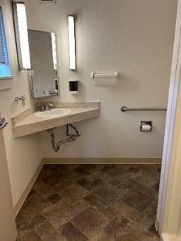 Northaven II Retirement Apartment - Gallery Image 5