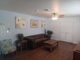 A New Dawning Assisted Living - Gallery Image 4