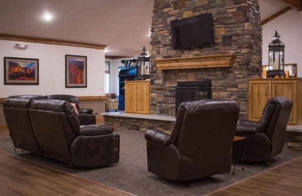 Autumn Care 3 Living Center (Willow) - Gallery Image 3