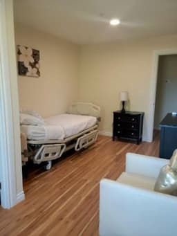 Komfort Care Home - Gallery Image 6