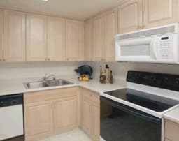 Magnolia Of Millbrae - Gallery Image 4