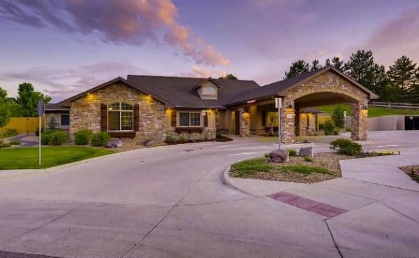 Rocky Mountain Assisted Living - Chestnut Hill - Gallery Image 2